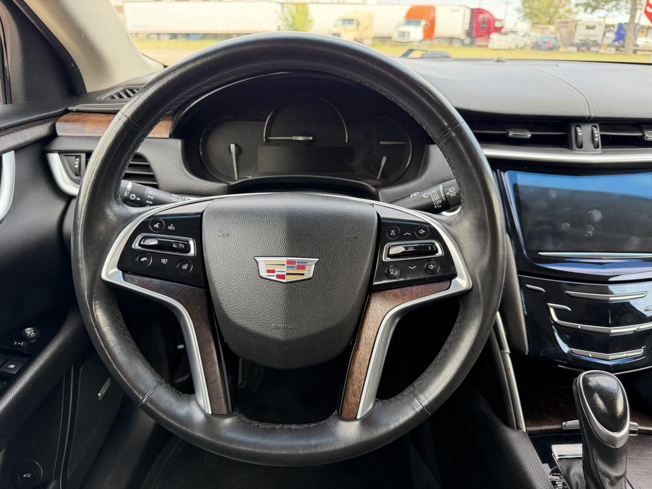 Cadillac XTS 4dr Sdn Luxury FWD 2018