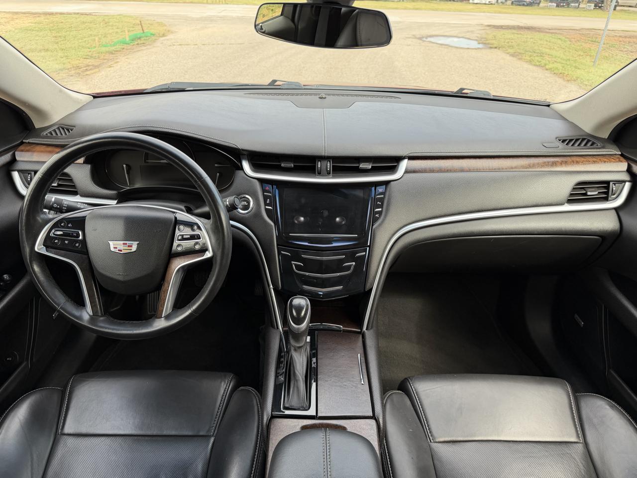 Cadillac XTS 4dr Sdn Luxury FWD 2018
