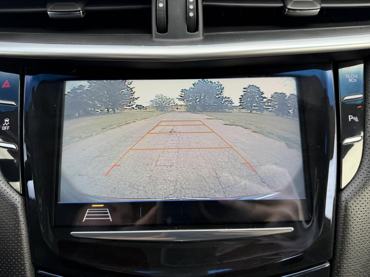 Cadillac XTS 4dr Sdn Luxury FWD 2018