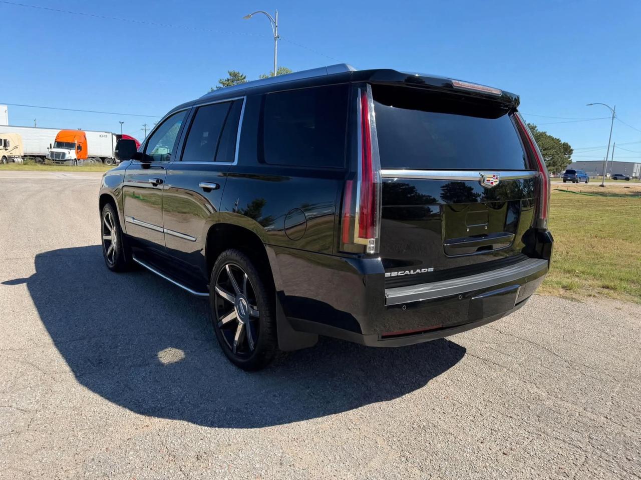 Cadillac Escalade 4WD 4dr Luxury Collection 2016