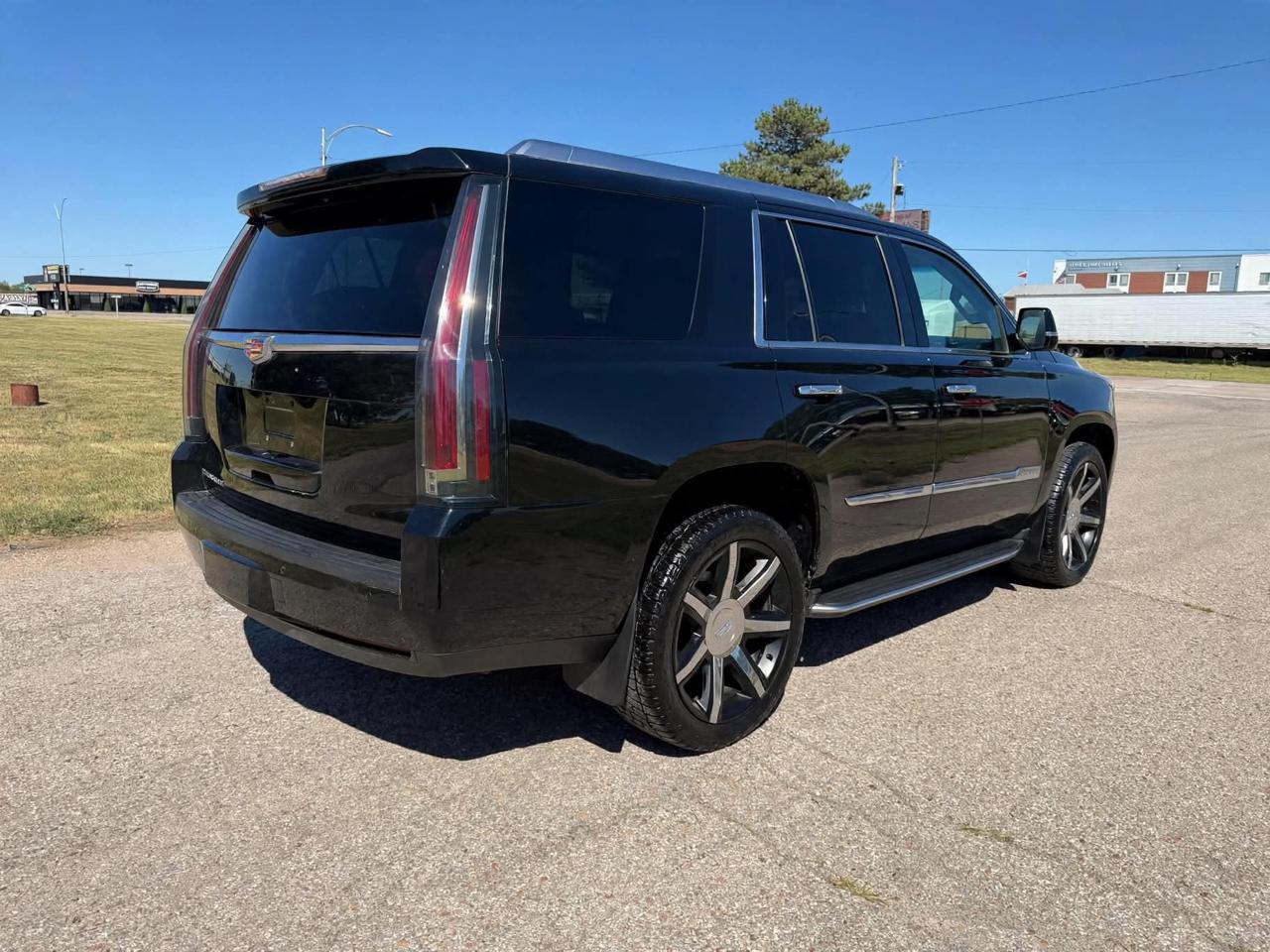 Cadillac Escalade 4WD 4dr Luxury Collection 2016