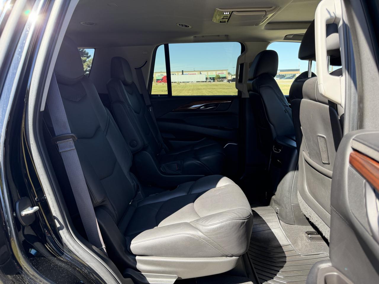 Cadillac Escalade 4WD 4dr Luxury Collection 2016