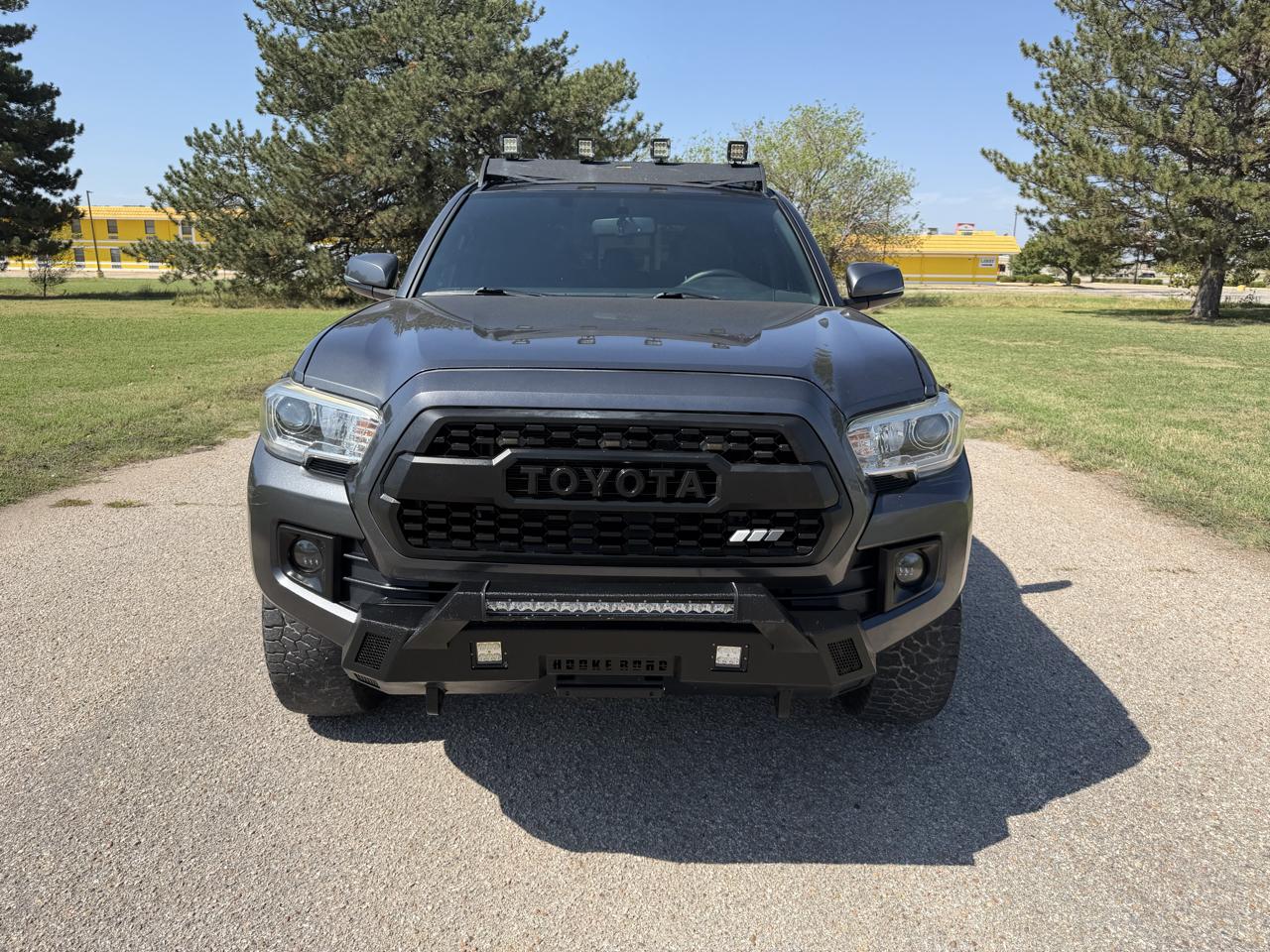 Toyota Tacoma 4WD Double Cab V6 MT TRD Off Road (Natl) 2016