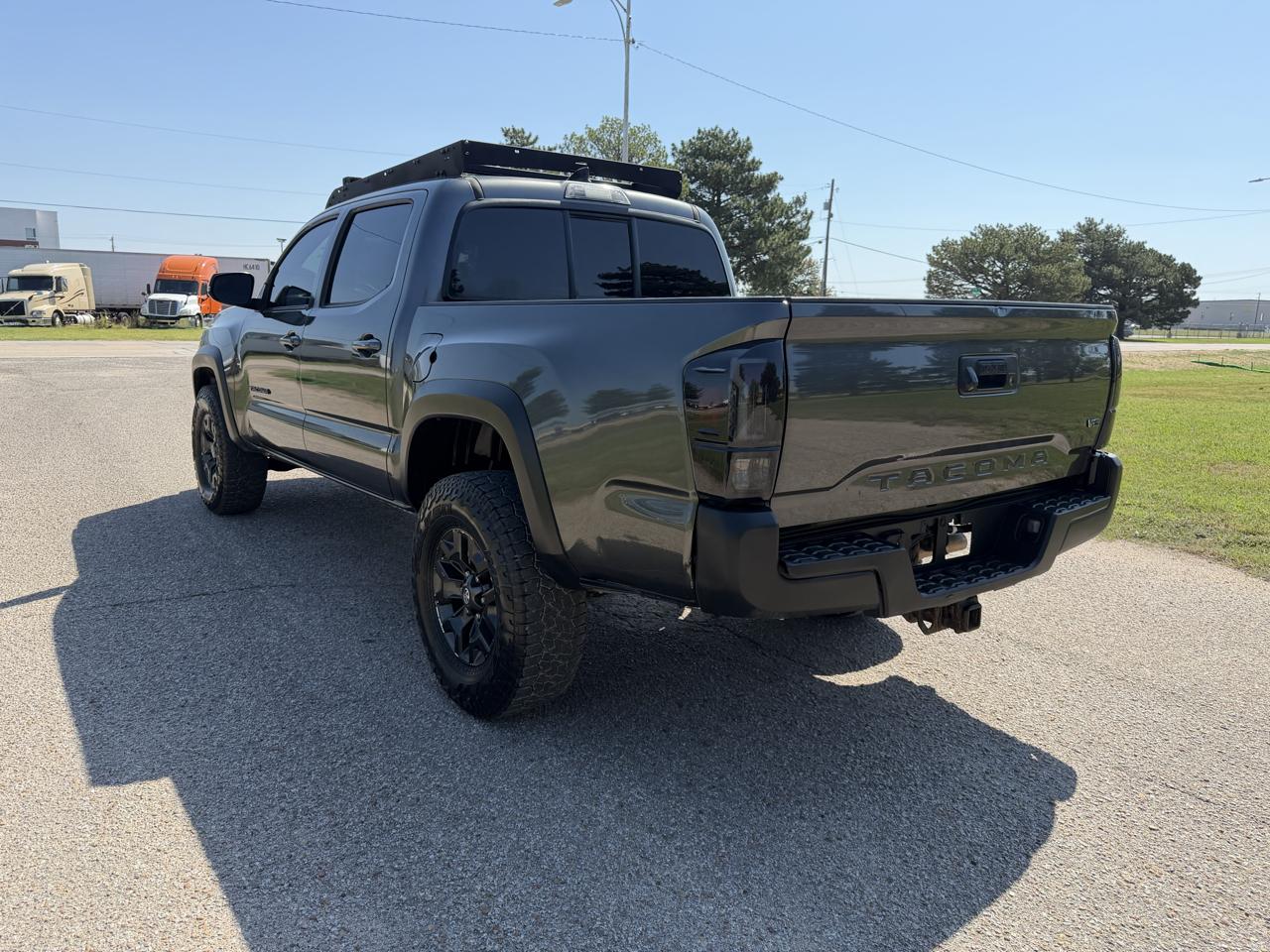 Toyota Tacoma 4WD Double Cab V6 MT TRD Off Road (Natl) 2016