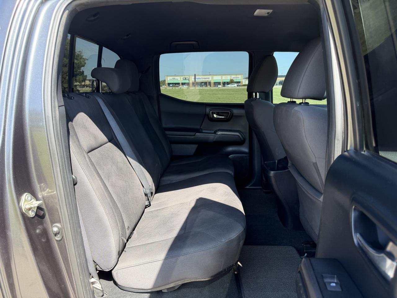 Toyota Tacoma 4WD Double Cab V6 MT TRD Off Road (Natl) 2016