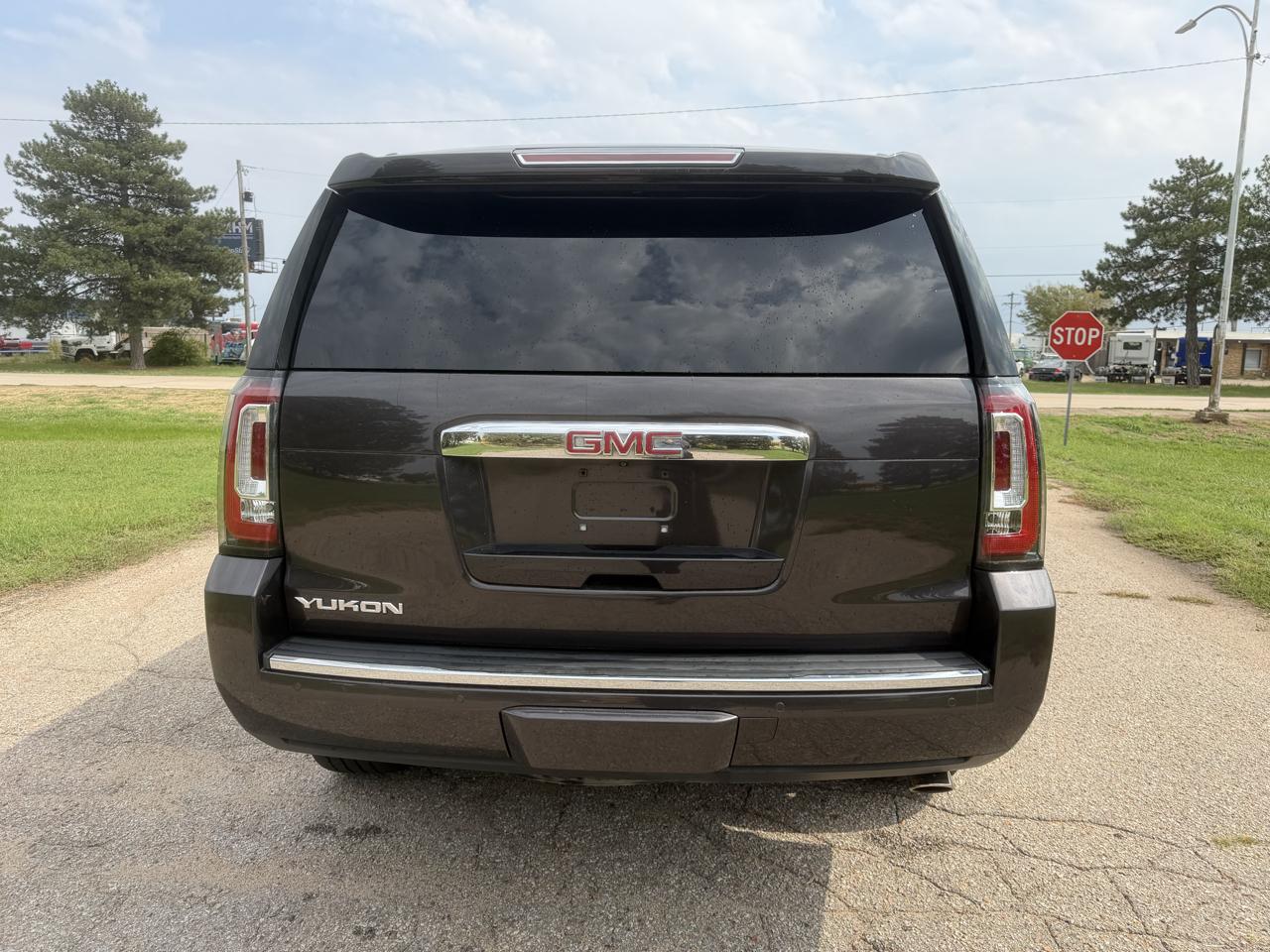 GMC Yukon 4WD 4dr Denali 2016
