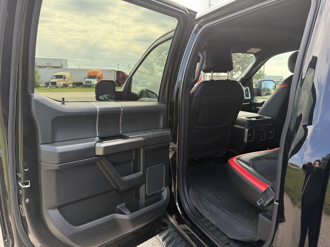 Ford F-150 Lariat 2016