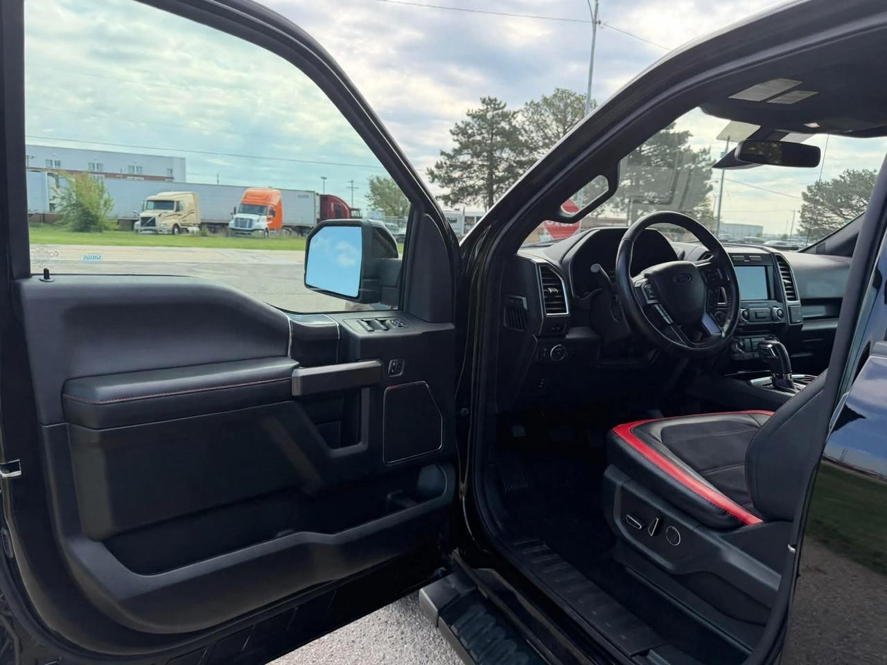 Ford F-150 Lariat 2016