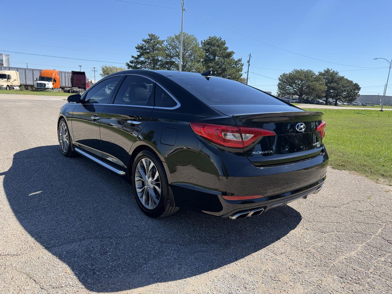 Hyundai Sonata 4dr Sdn 2.0T Limited 2015