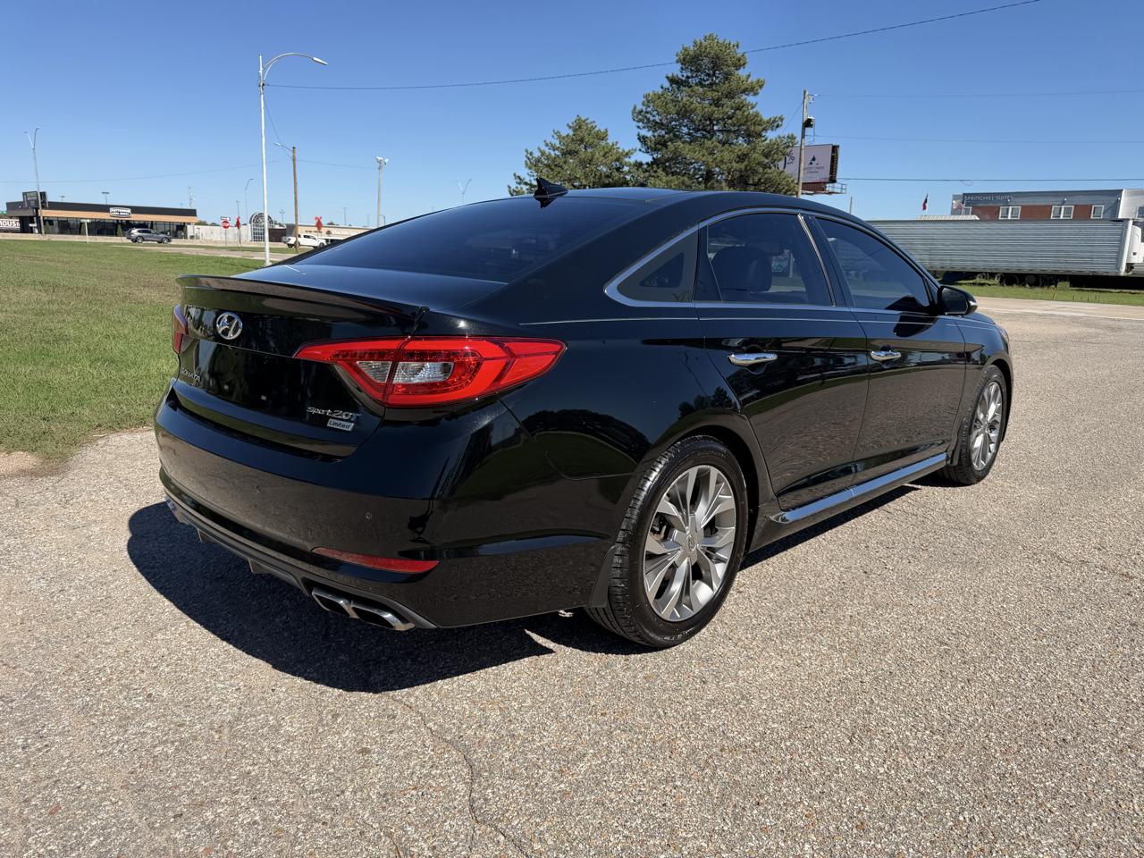 Hyundai Sonata 4dr Sdn 2.0T Limited 2015