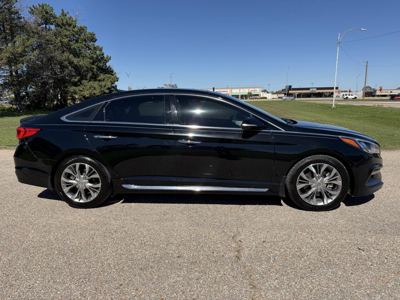 Hyundai Sonata 4dr Sdn 2.0T Limited 2015