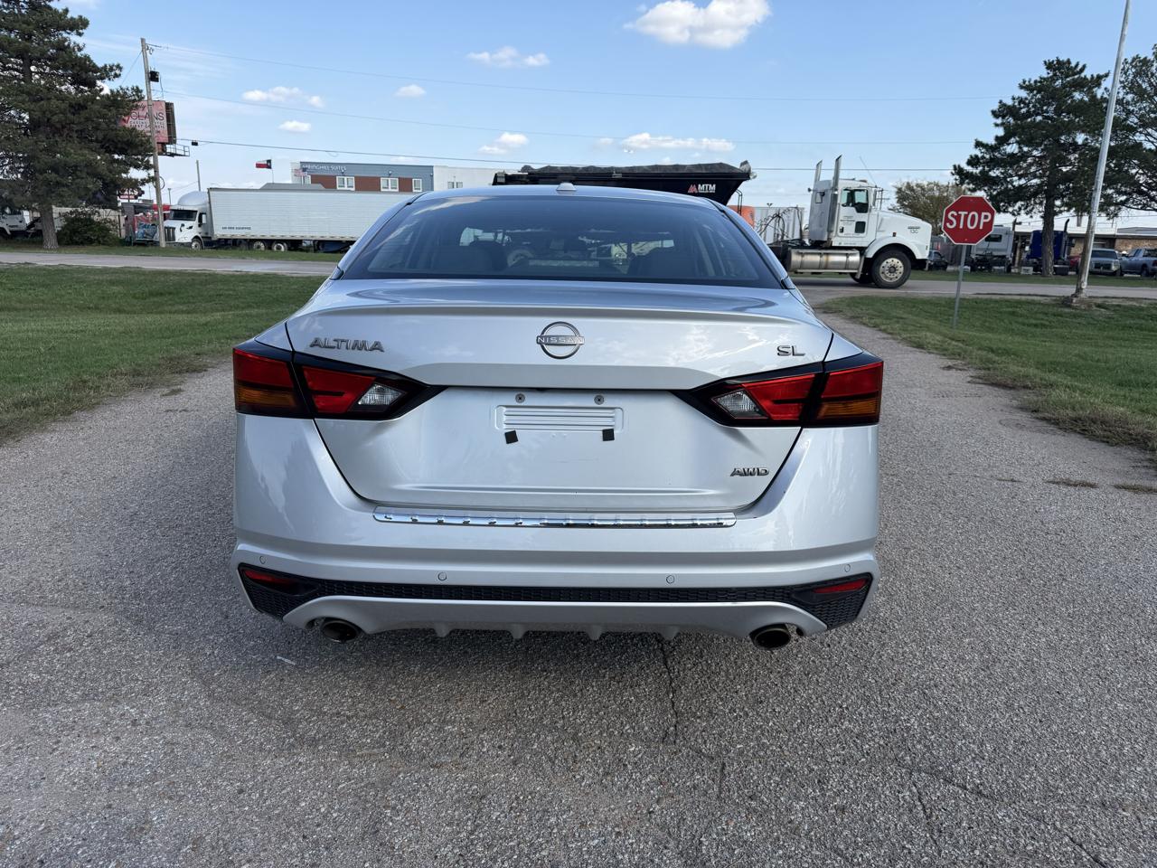 Nissan Altima 2.5 SL AWD Sedan 2023