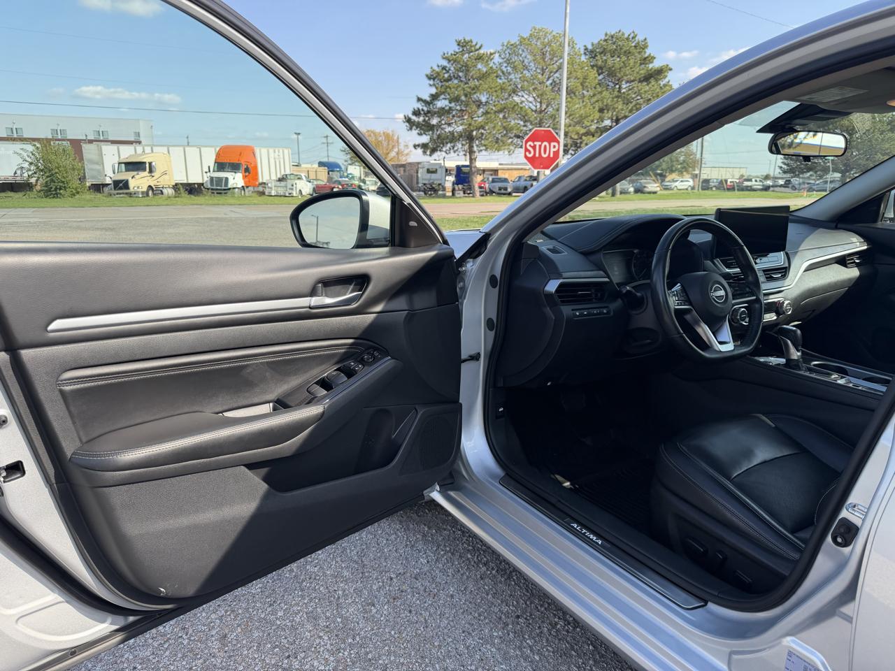 Nissan Altima 2.5 SL AWD Sedan 2023