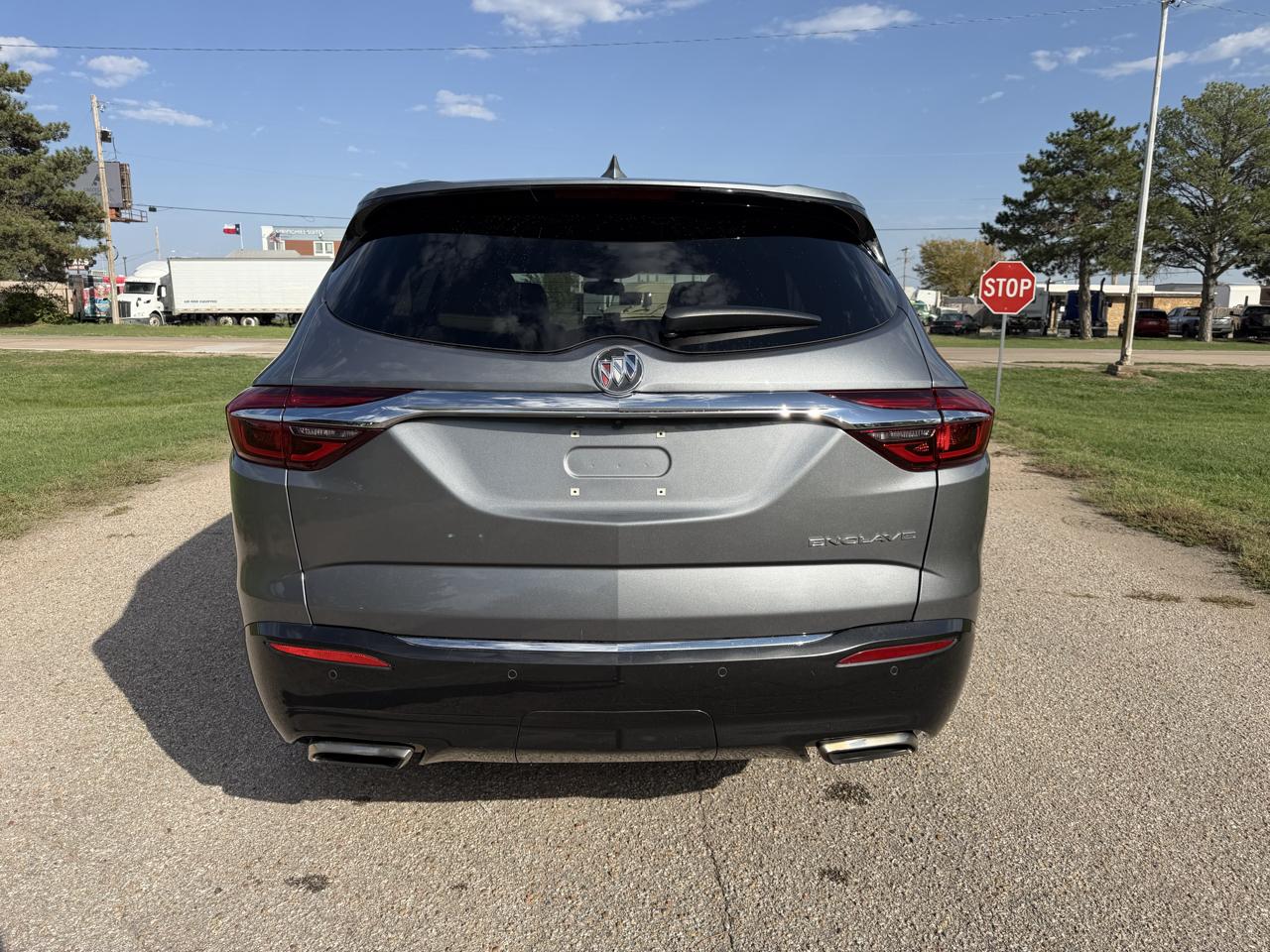 Buick Enclave FWD 4dr Essence 2019