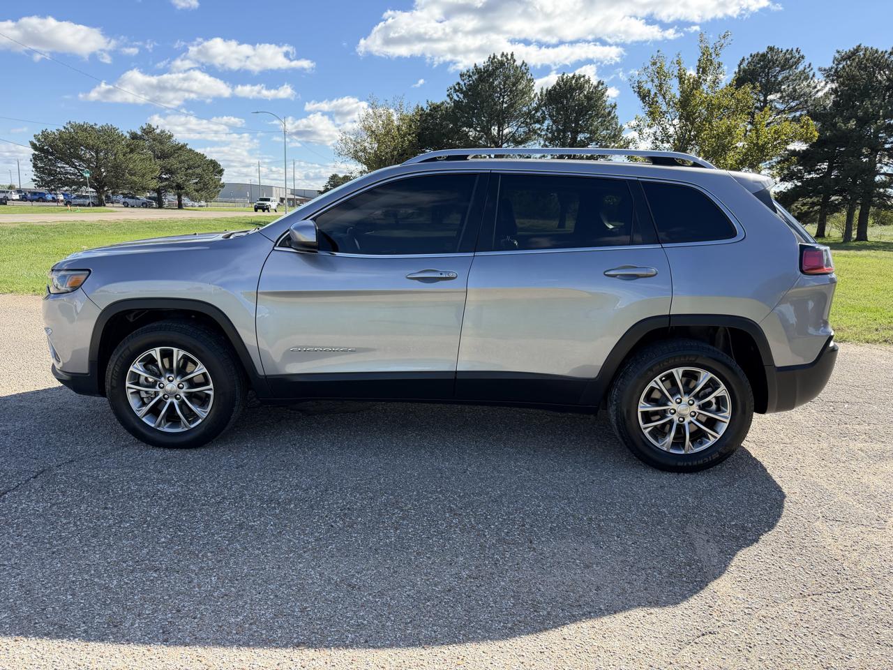 Jeep Cherokee Latitude Plus 4x4 2019