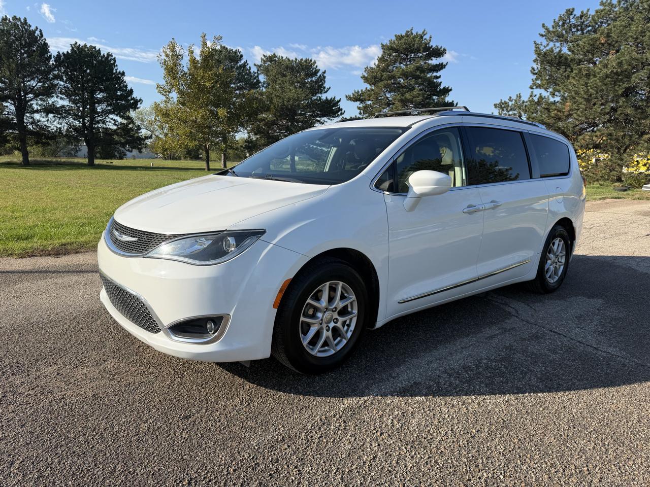Chrysler Pacifica Touring L FWD 2020