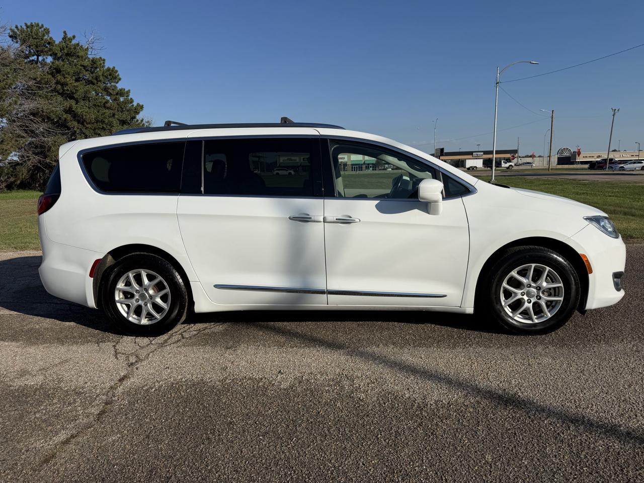 Chrysler Pacifica Touring L FWD 2020