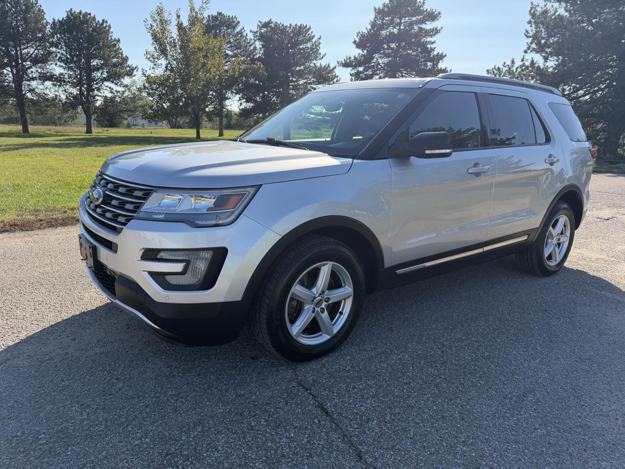 Ford Explorer XLT 4WD 2017
