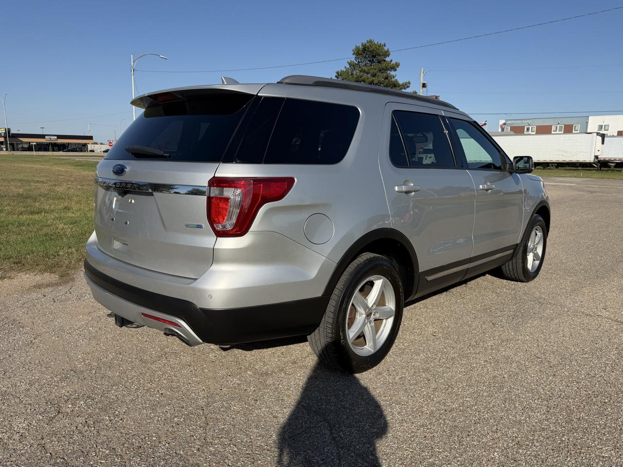 Ford Explorer XLT 4WD 2017