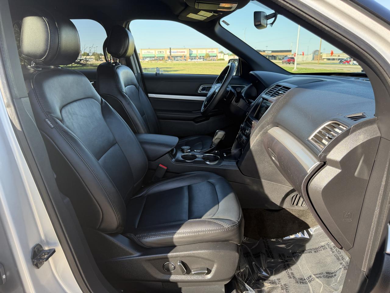 Ford Explorer XLT 4WD 2017