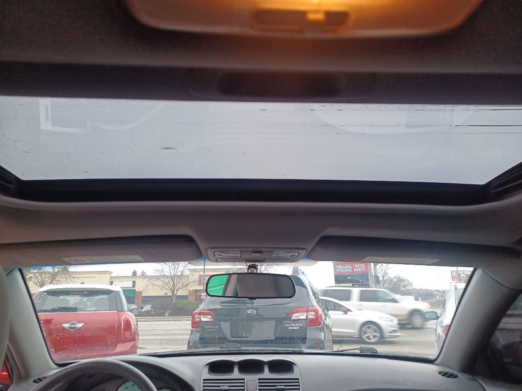 Toyota Camry Solara SE 2004