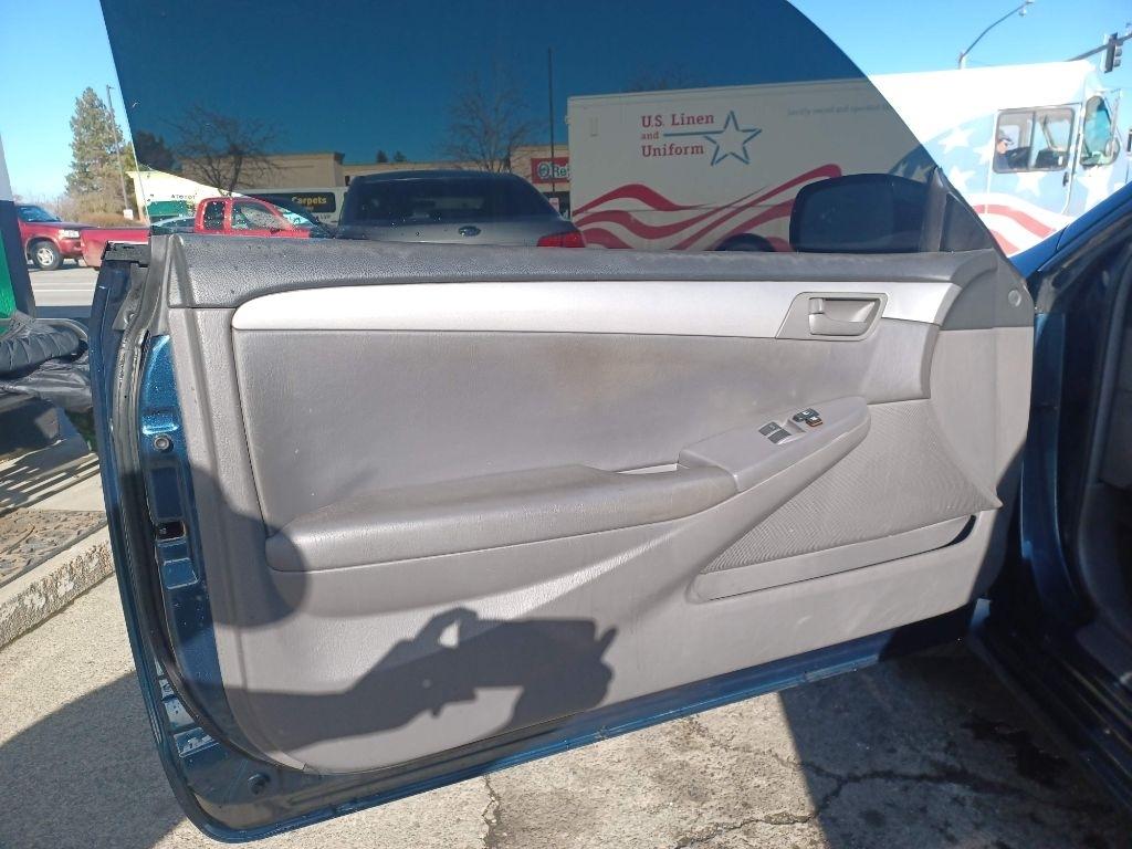 Toyota Camry Solara SE 2004