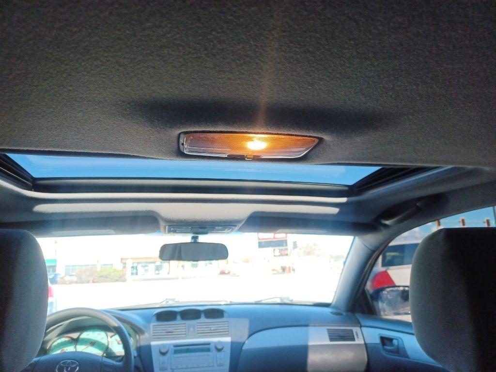 Toyota Camry Solara SE 2004