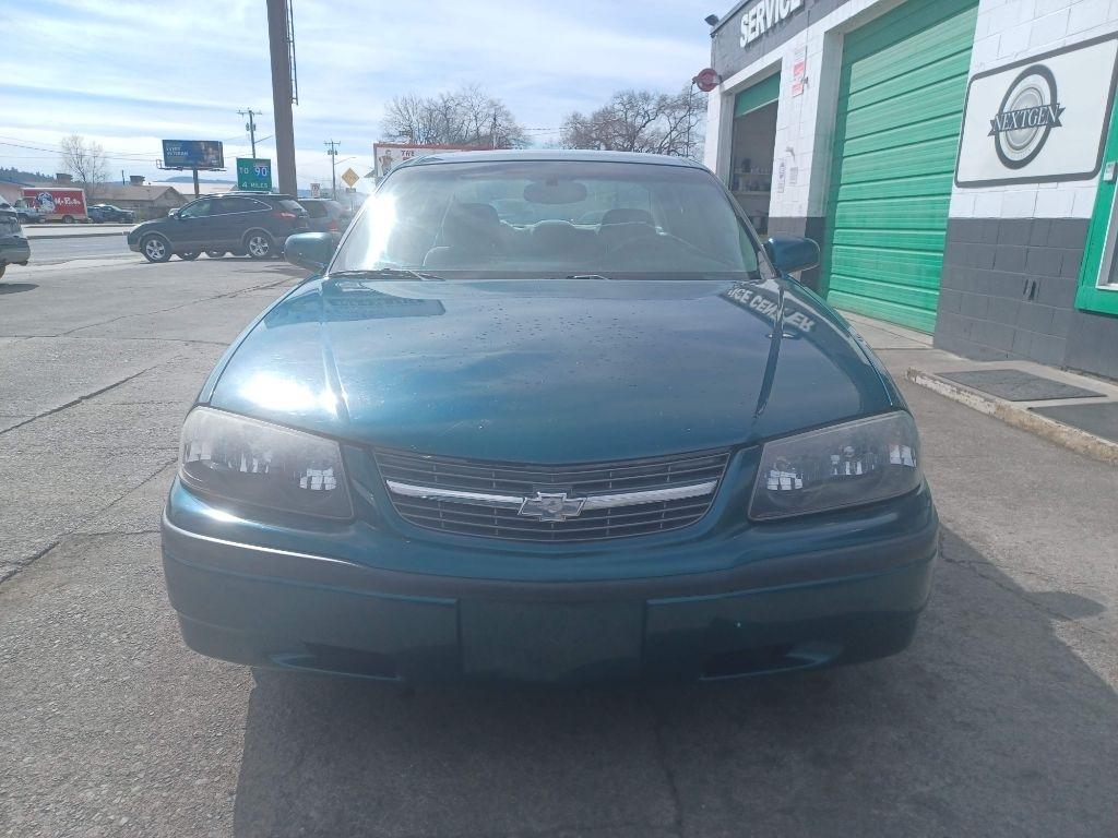 Chevrolet Impala Base 2000
