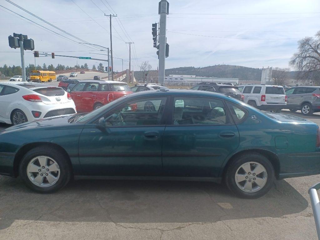 Chevrolet Impala Base 2000