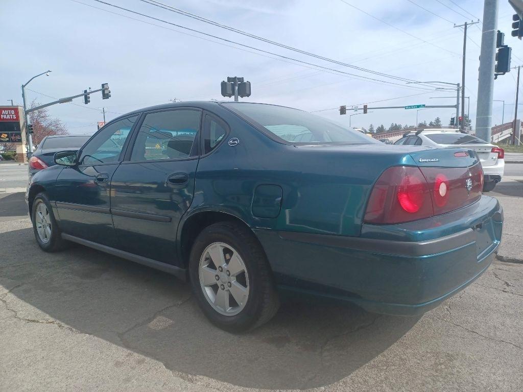 Chevrolet Impala Base 2000