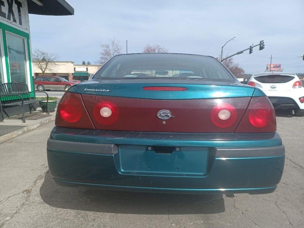 Chevrolet Impala Base 2000
