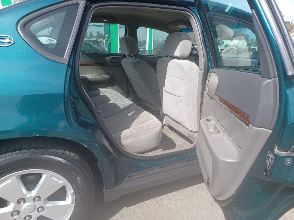 Chevrolet Impala Base 2000
