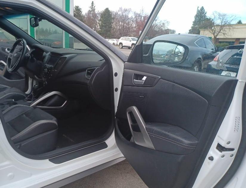 Hyundai Veloster Turbo 6MT 2016