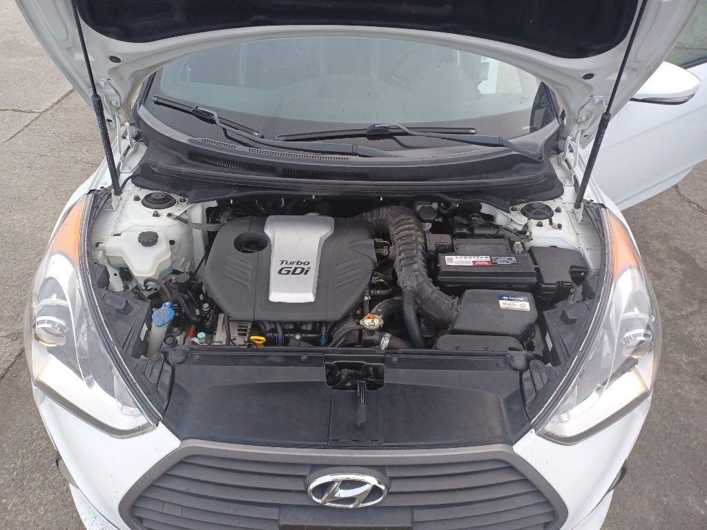 Hyundai Veloster Turbo 6MT 2016
