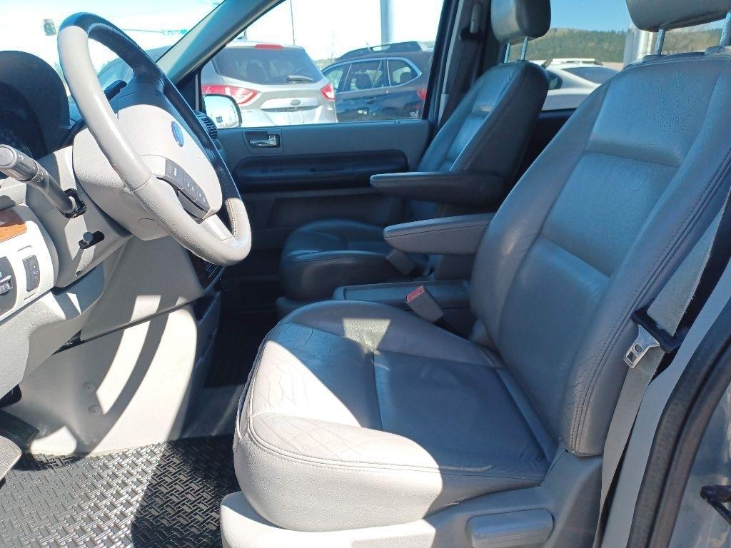 Ford Freestar Limited 2004