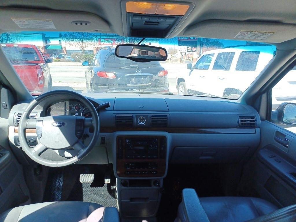 Ford Freestar Limited 2004