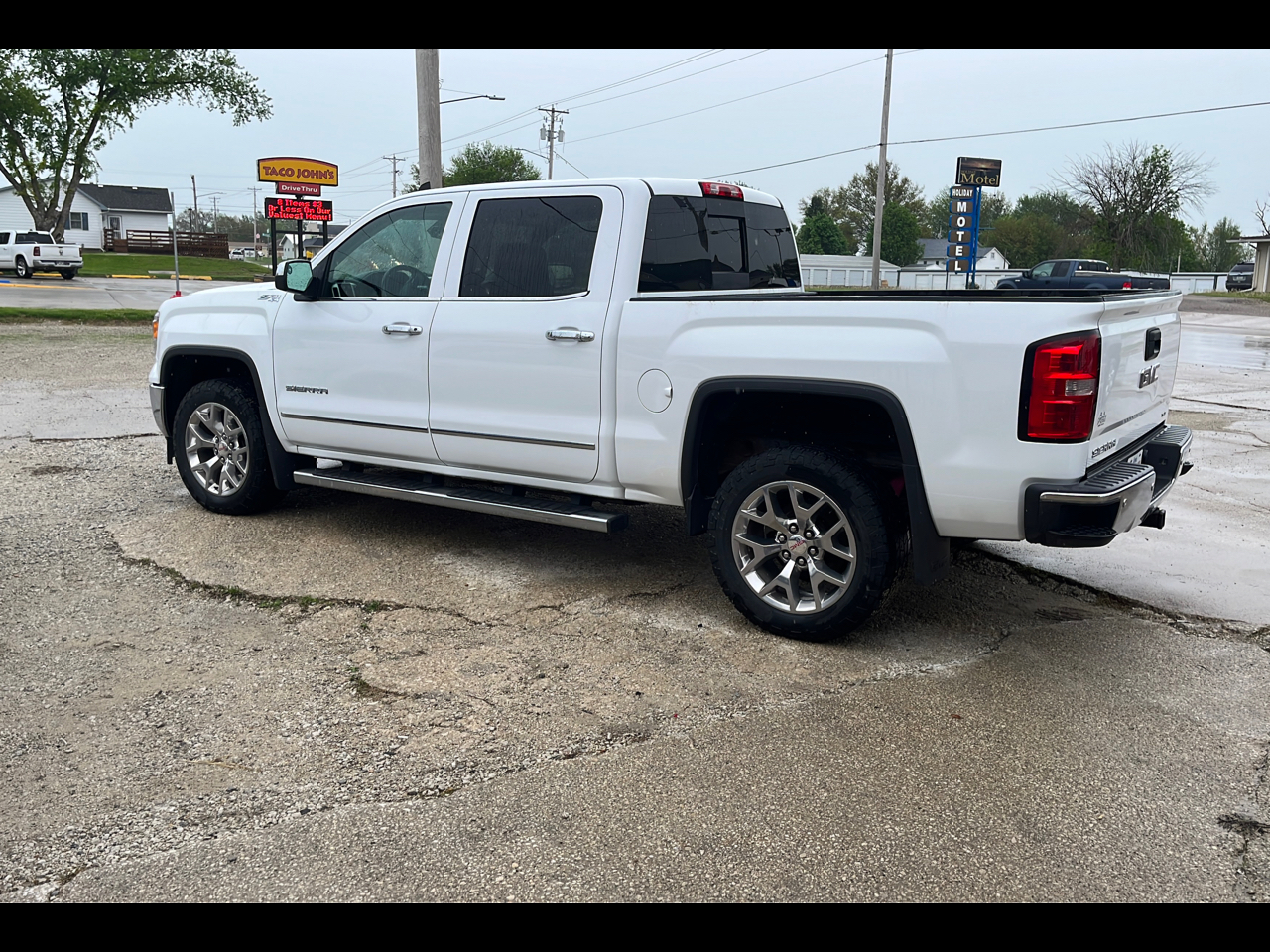 Used 2015 GMC Sierra 1500 SLT Crew Cab Short Box 4WD for Sale in