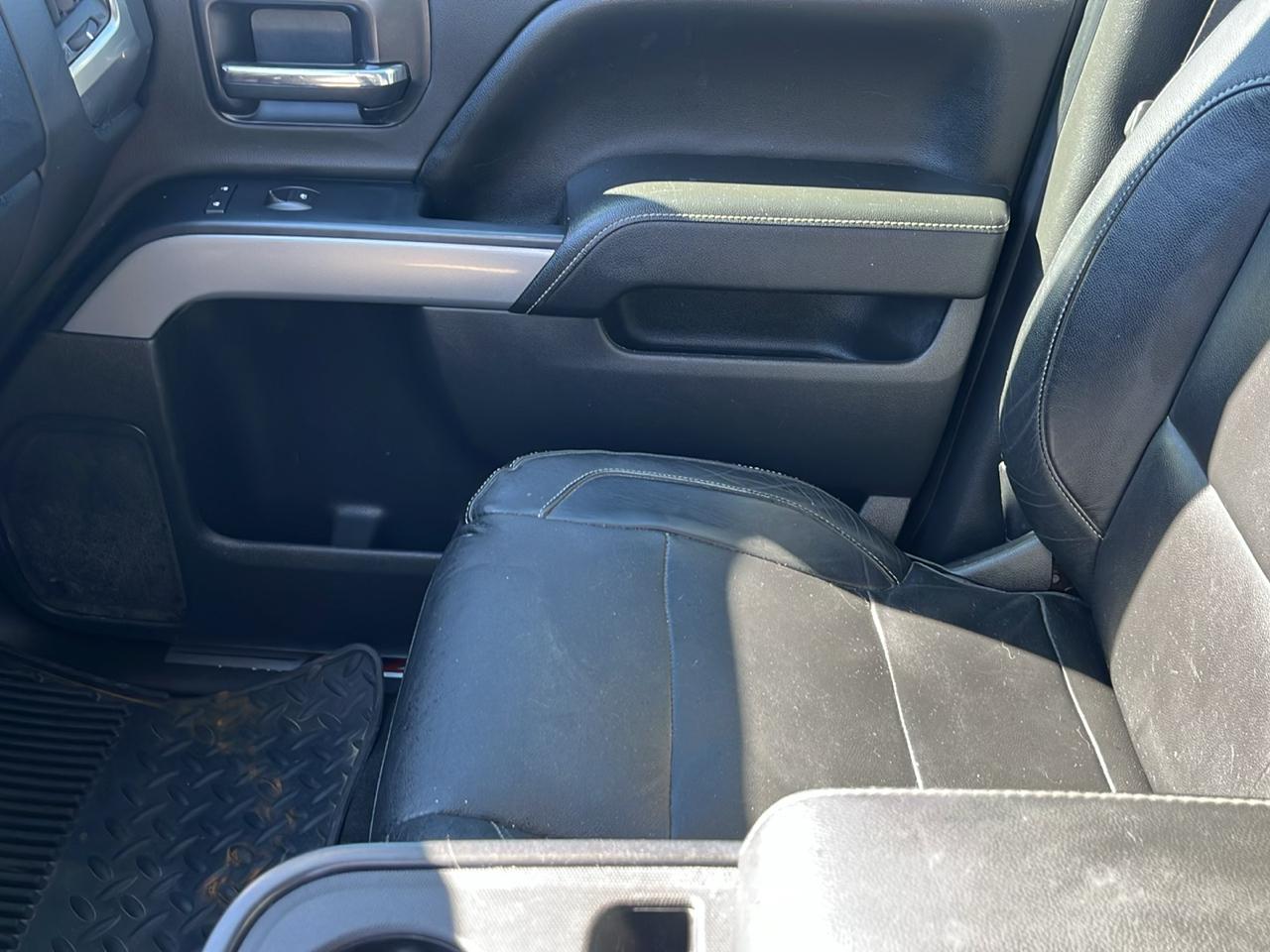 Chevrolet Silverado photo 6
