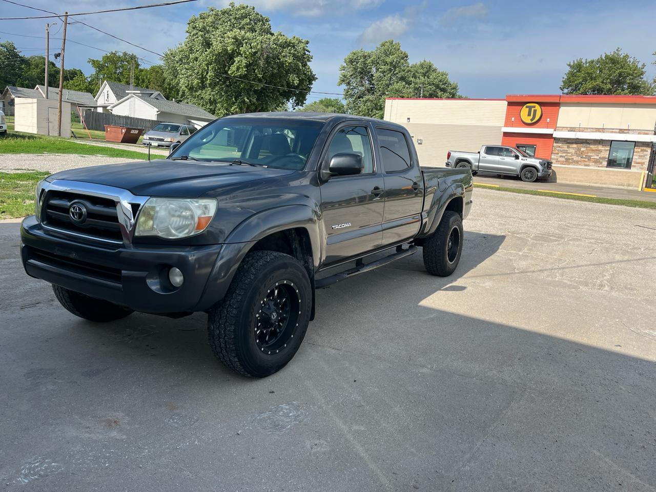 2009 Toyota Tacoma Double Cab Long Bed V6 Auto 4WD