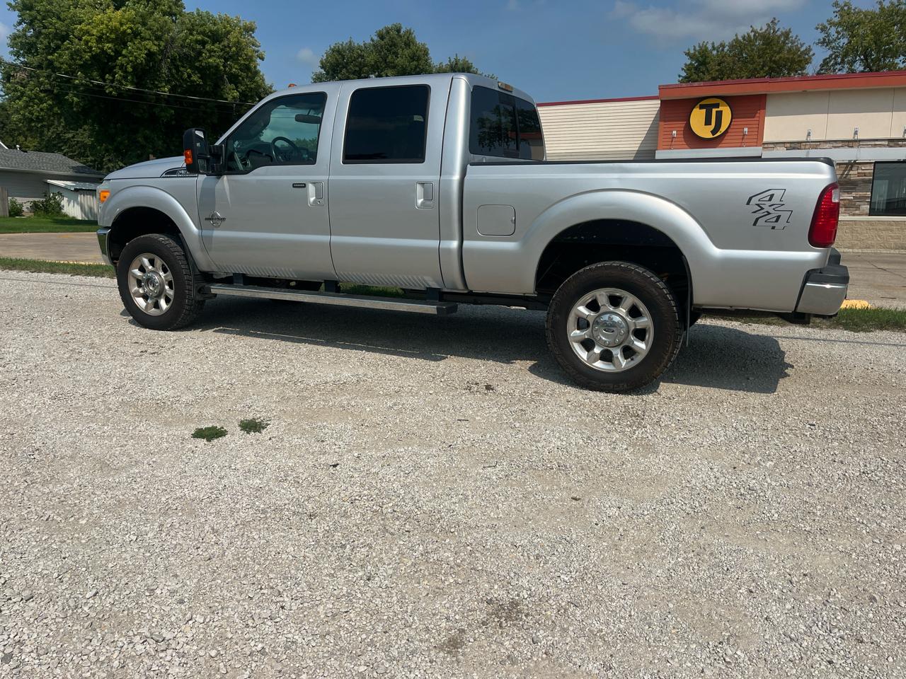 2015 Ford F-350 SD Lariat Crew Cab 4WD