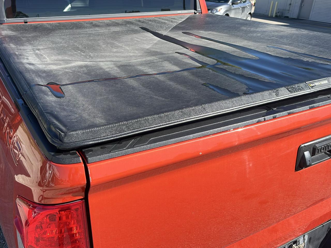 Toyota Tundra photo 8