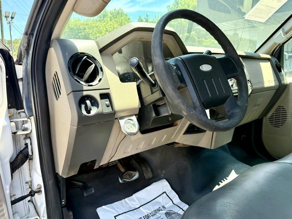 Ford F-550 Regular Cab 2WD DRW 2009