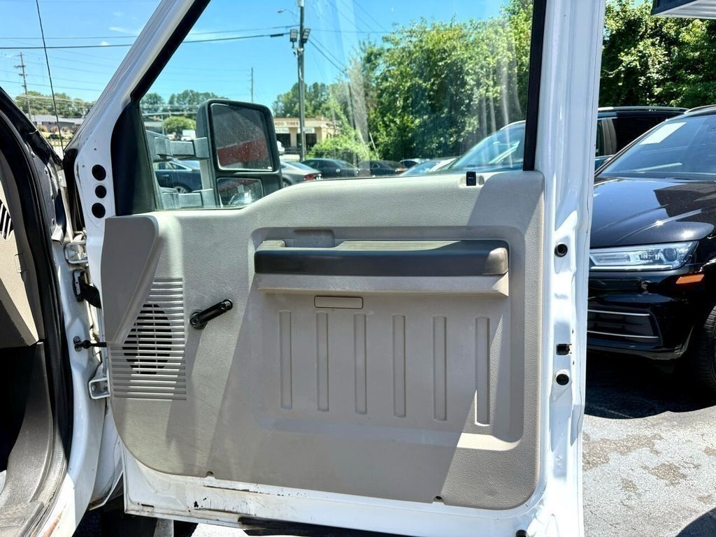 Ford F-550 Regular Cab 2WD DRW 2009
