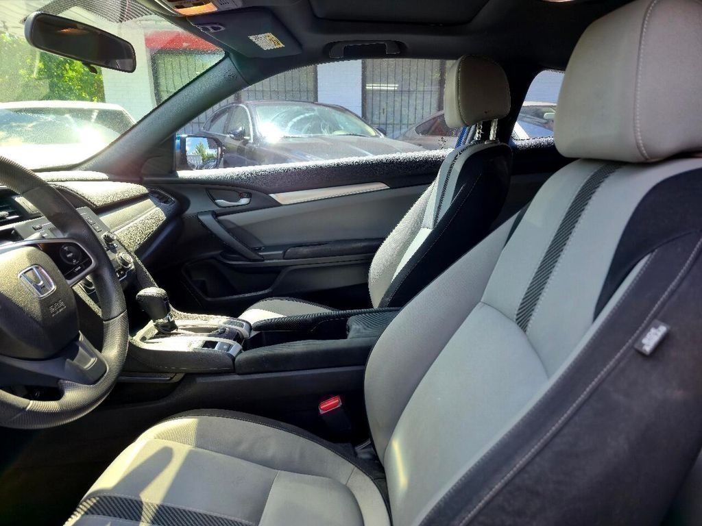Honda Civic LX-P Coupe CVT 2016