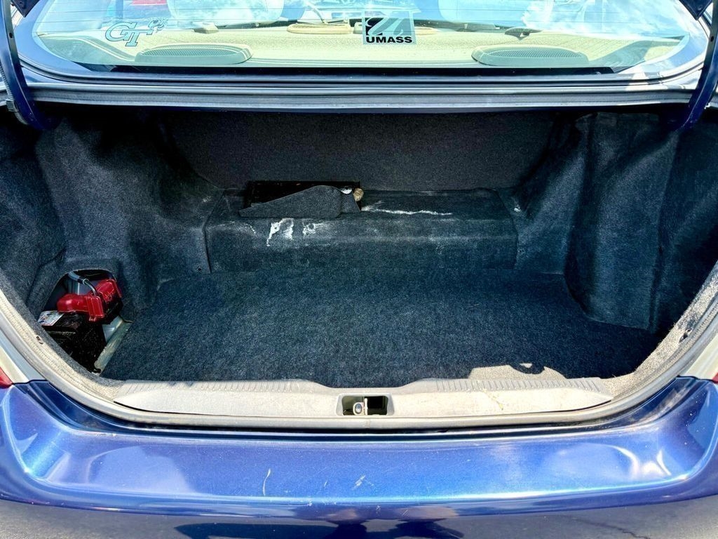 Toyota Prius 4-Door Sedan 2002