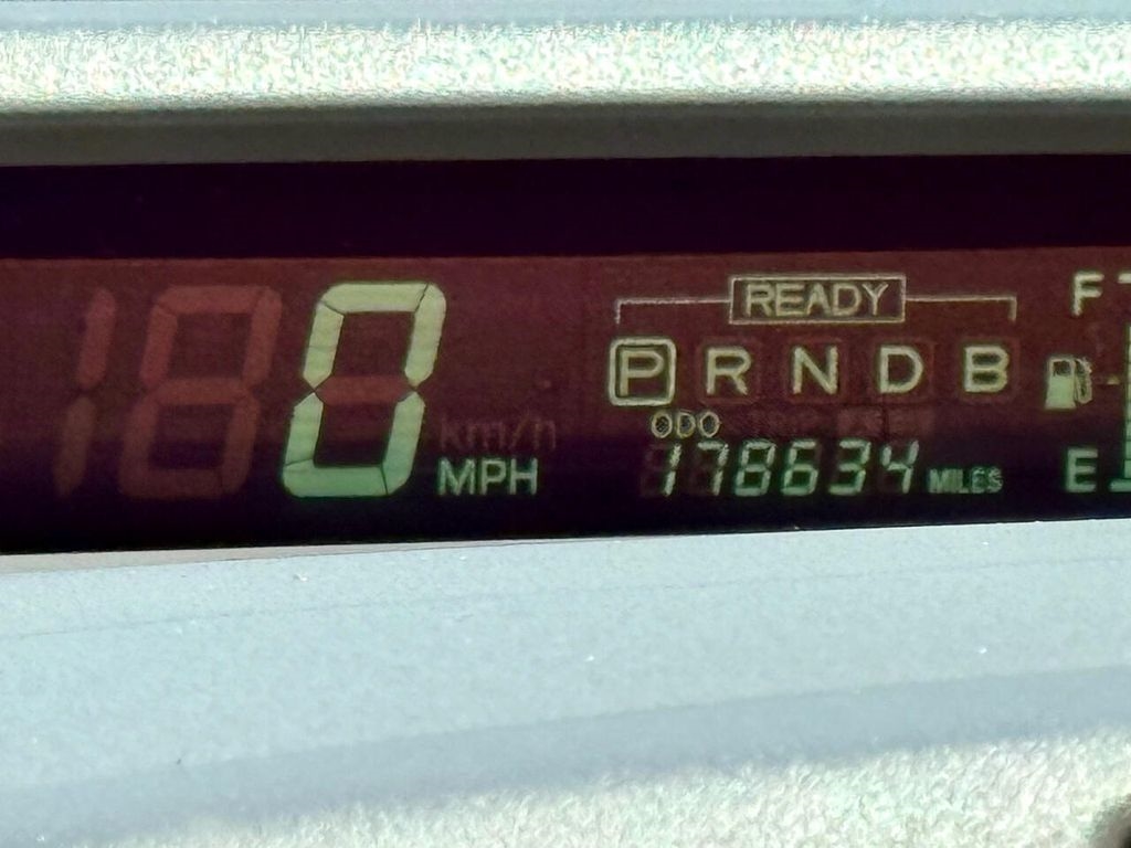 Toyota Prius 4-Door Sedan 2002
