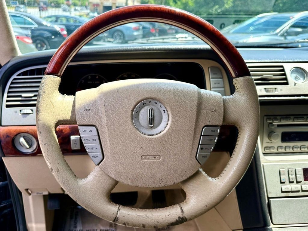Lincoln Navigator 2WD Luxury 2006