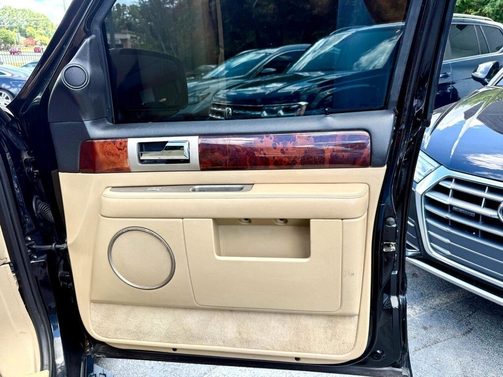 Lincoln Navigator 2WD Luxury 2006