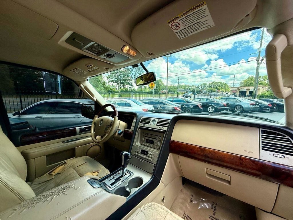 Lincoln Navigator 2WD Luxury 2006