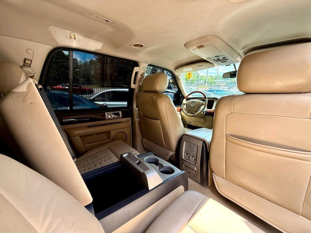 Lincoln Navigator 2WD Luxury 2006